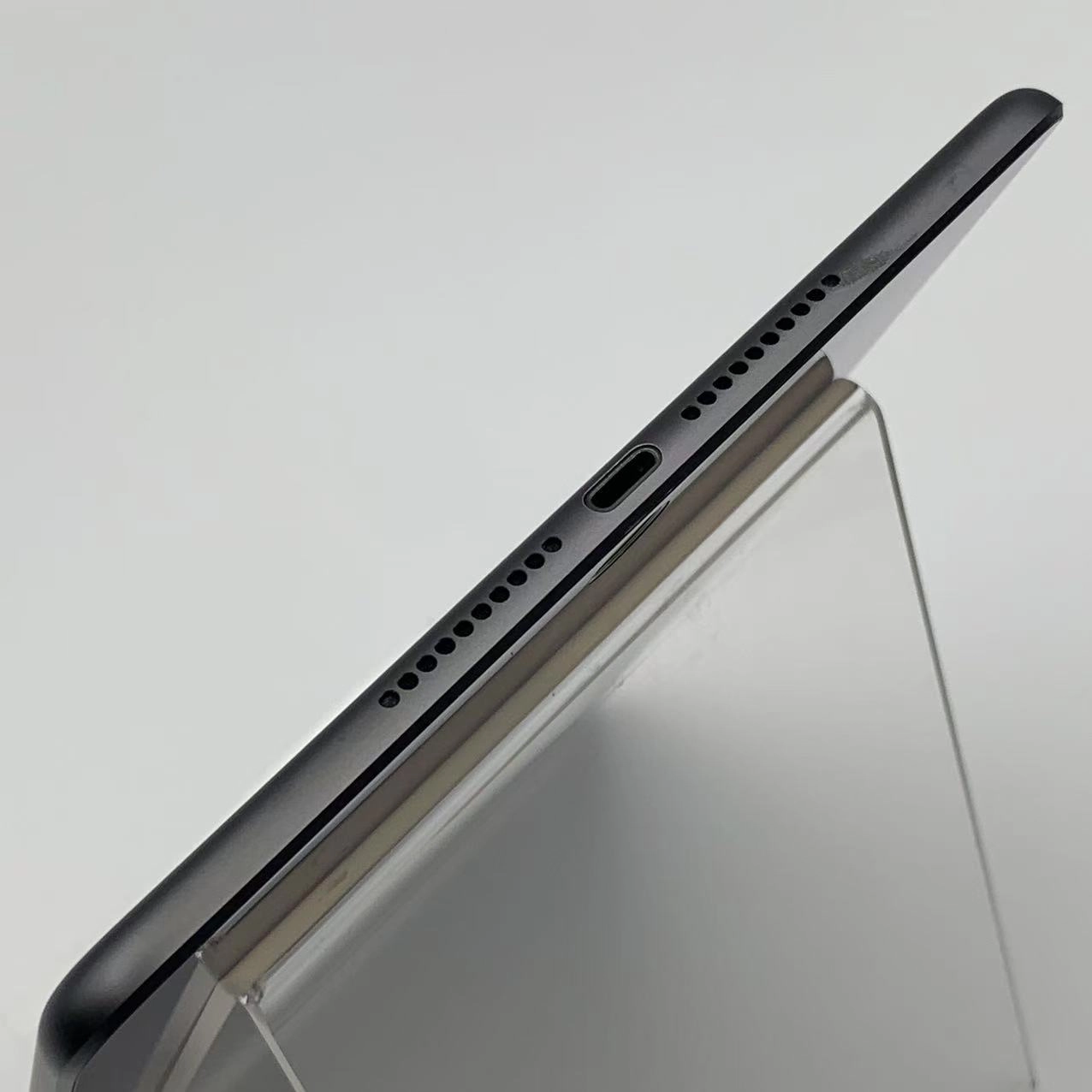 iPad mini 第5世代 Wi-Fiモデル 64GB スペースグレイ MUQW2ZP/A