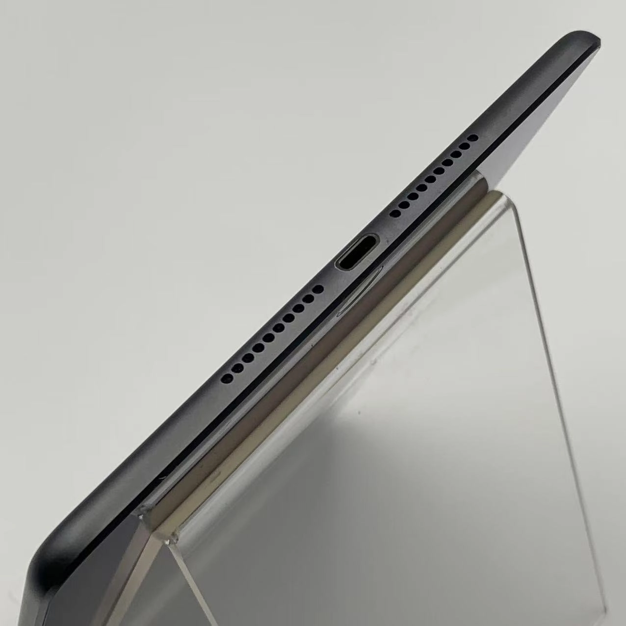 iPad mini 第5世代 Wi-Fiモデル 256GB スペースグレイ MUU32ZP/A