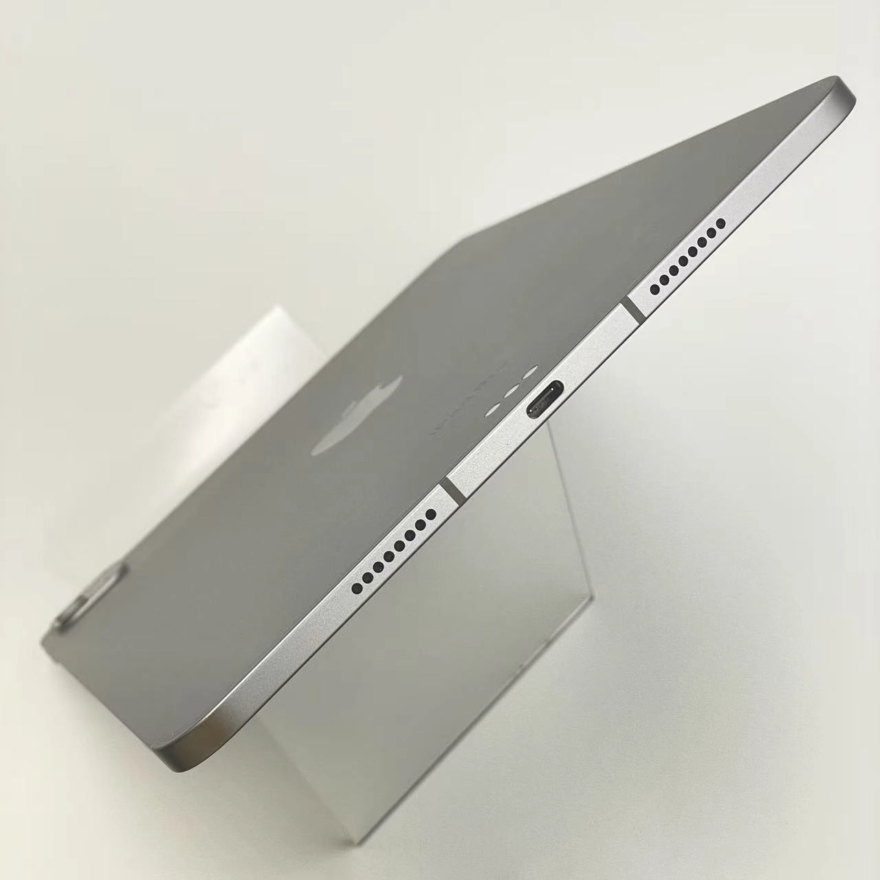 iPad Pro 11インチ 第4世代 128GB  MNYC3J/A Apple版SIMフリー 美品