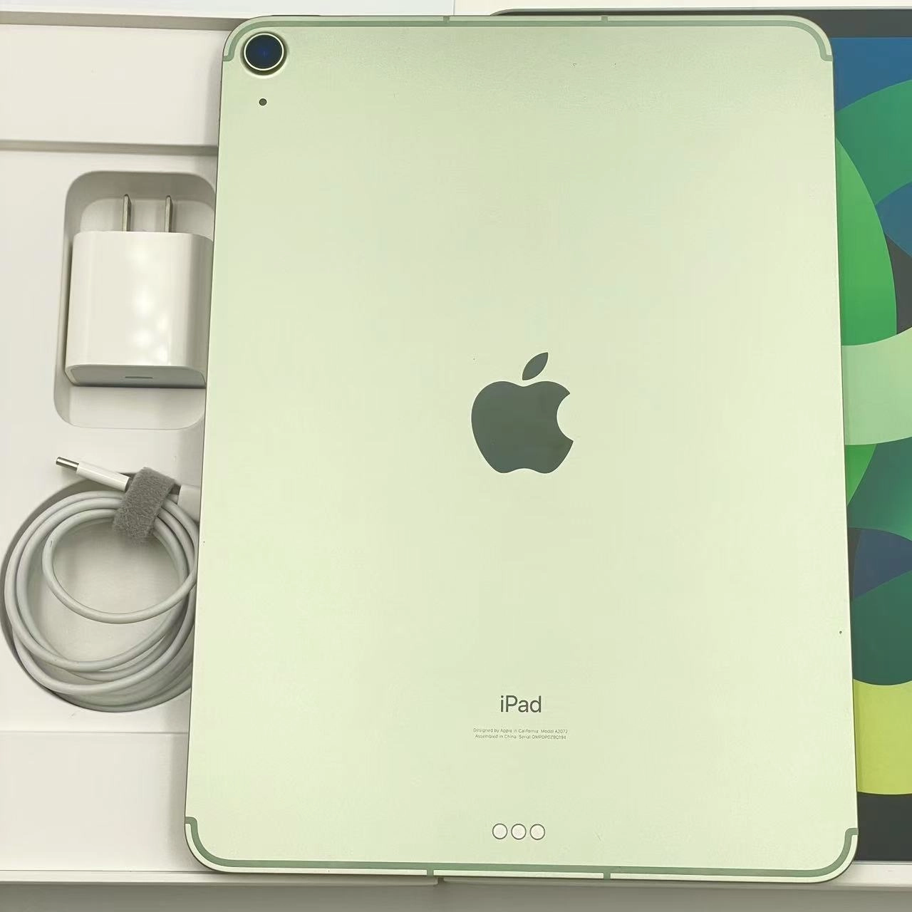 iPad Air 第4世代 64GB MYH12J/A AU版SIMフリー 極美品 グリーン au