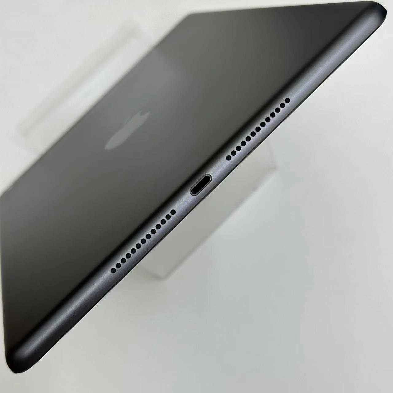 iPad 第7世代 Wi-Fi+Cellularモデル 32GB MW6A2J/A SoftBank版SIMフリー 極美品