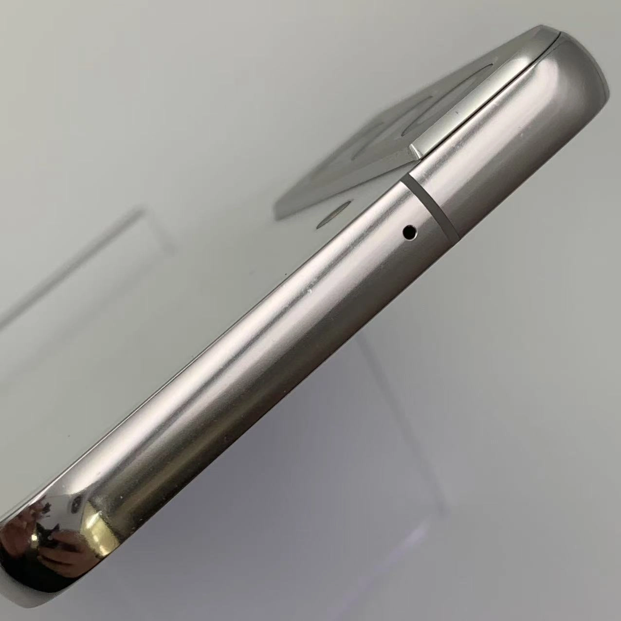 Galaxy S22 8G 256GB  SCG13 AU版SIMフリー