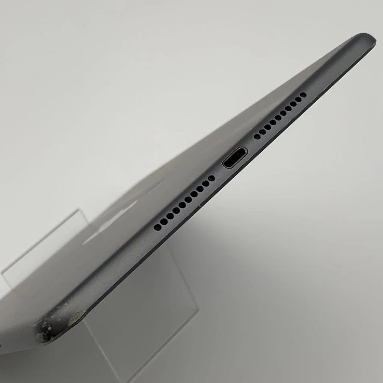 iPad mini 第5世代 256GB スペースグレイ MUXC2KH/A 海外版SIMフリー