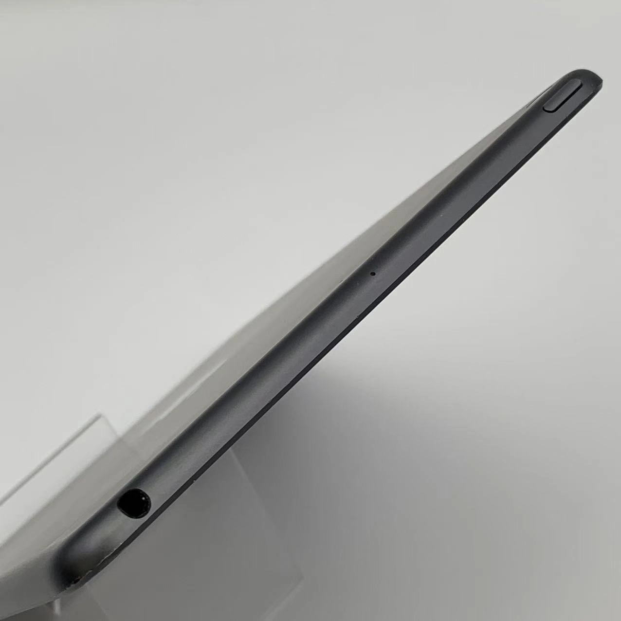 iPad mini 第5世代 Wi-Fiモデル 256GB  MUU32ZP/A スペースグレイ