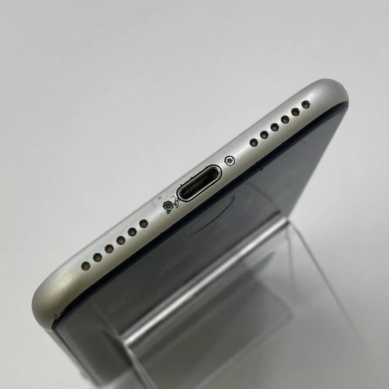 iPhoneSE 第2世代 256GB MXVU2J/A Apple版SIMフリー ホワイト