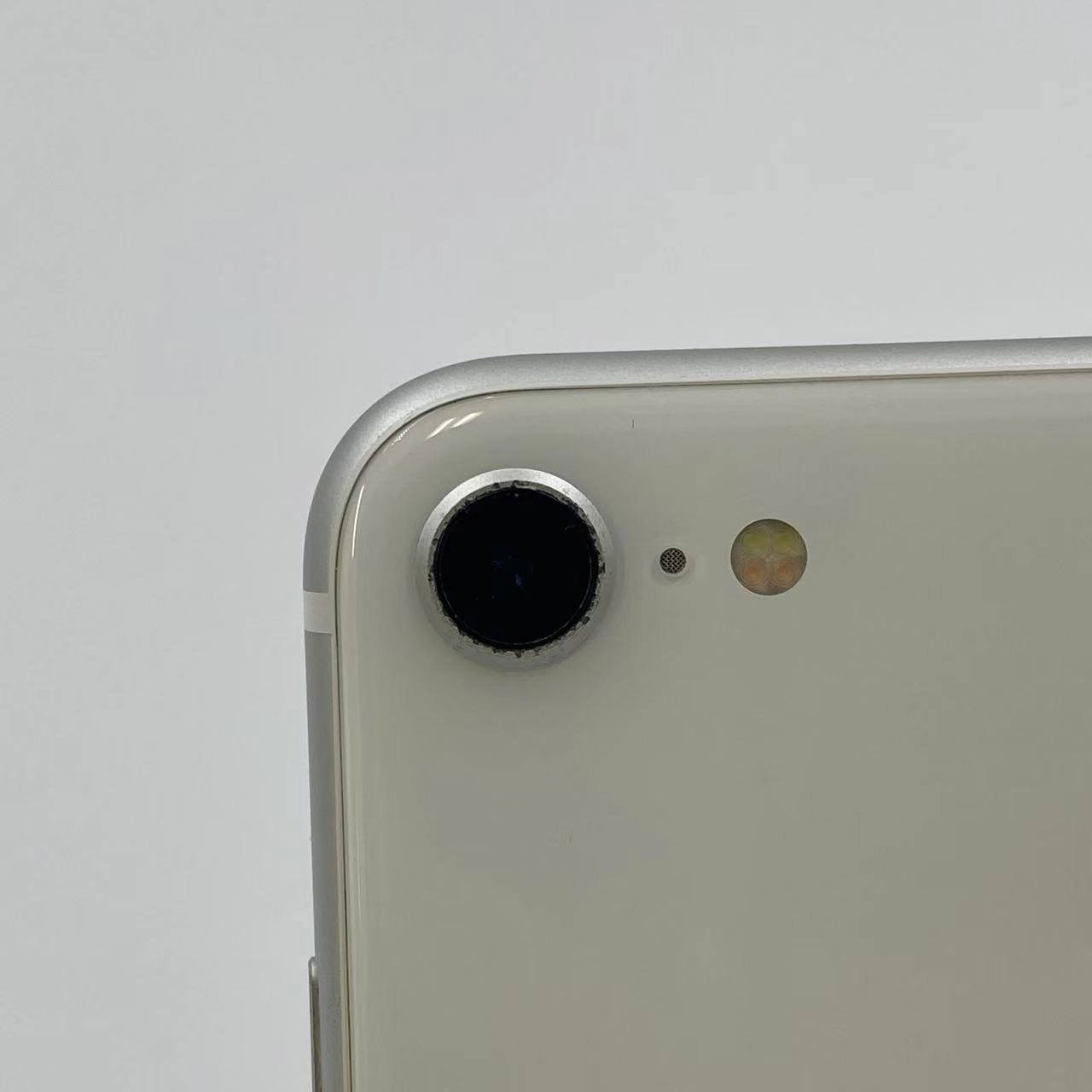 iPhoneSE 第2世代 256GB MXVU2J/A Apple版SIMフリー ホワイト