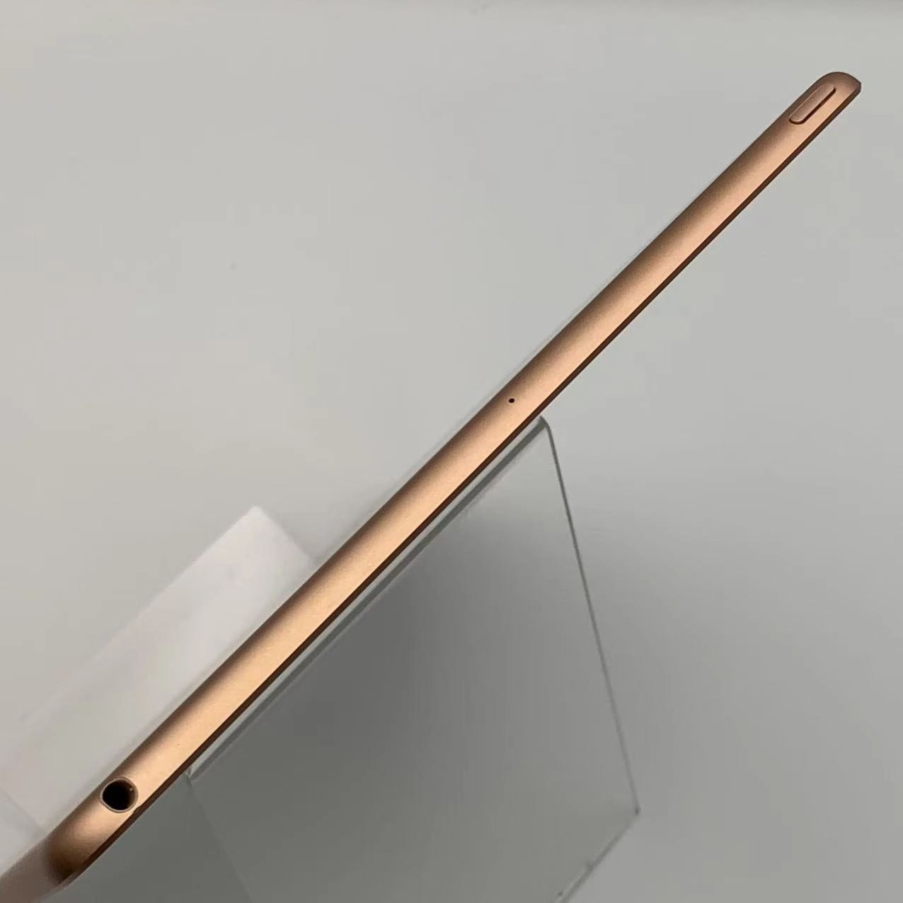 iPad Air 第3世代 Wi-Fiモデル 256GB ゴールド MUUT2J/A  外観美品　訳あり品