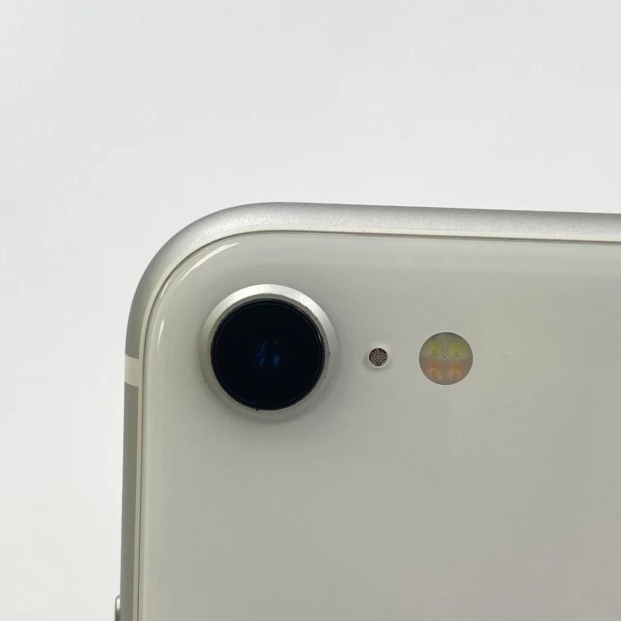 iPhoneSE 第2世代 256GB MXVU2J/A Apple版SIMフリー ホワイト