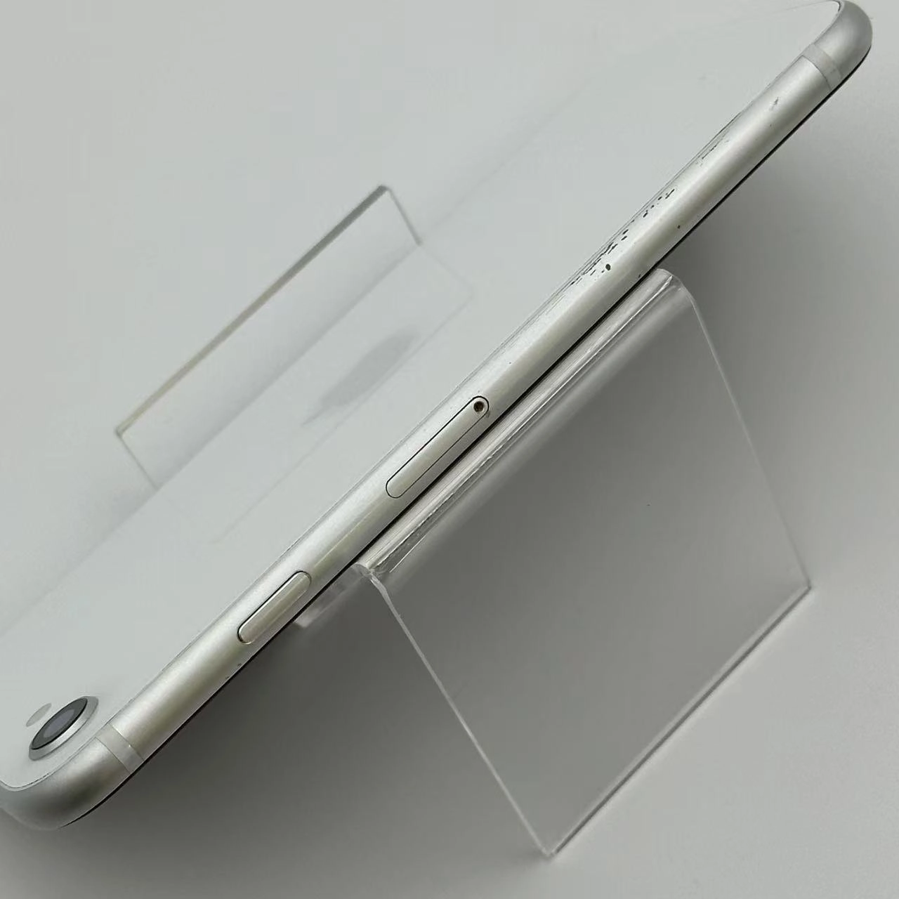 iPhoneSE 第2世代 256GB MXVU2J/A Apple版SIMフリー 訳あり品 ホワイト