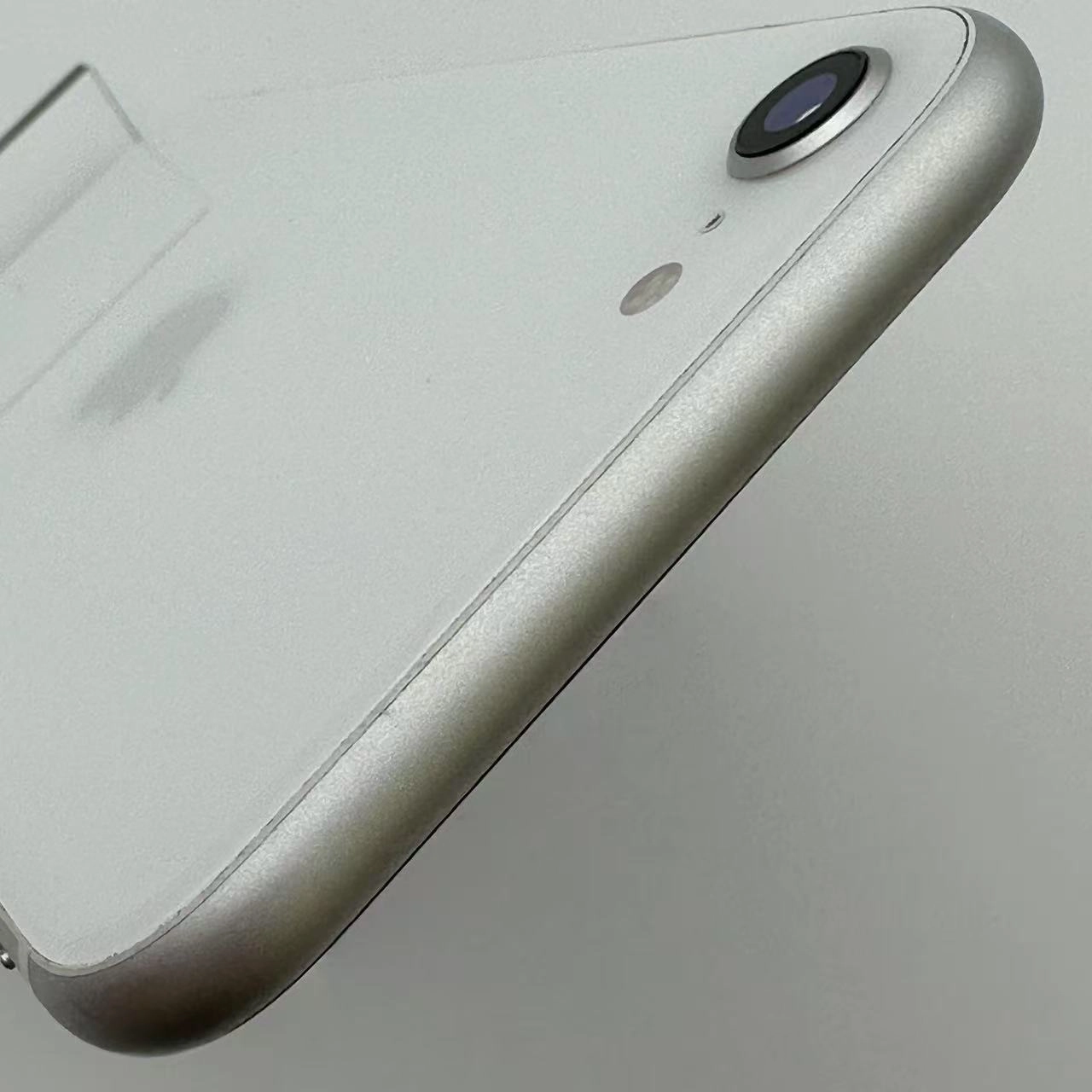 iPhoneSE 第2世代 256GB MXVU2J/A Apple版SIMフリー 訳あり品 ホワイト