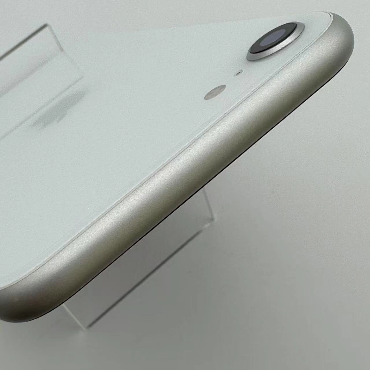 iPhoneSE 第2世代 256GB MXVU2J/A Apple版SIMフリー 訳あり品 ホワイト