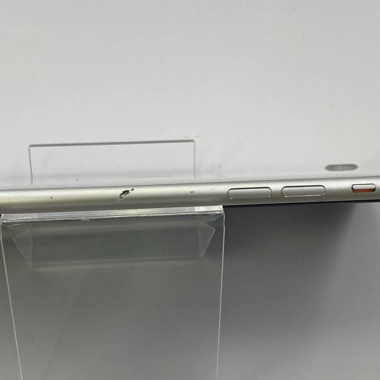 iPhoneSE 第2世代 256GB MXVU2J/A AU版SIMフリー訳あり品 ホワイト au