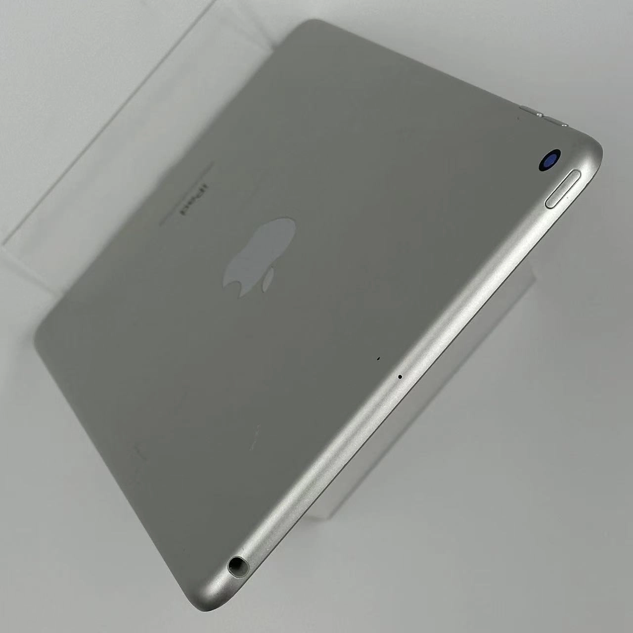 iPad mini 第5世代 海外版Wi-Fiモデル 64GB シルバー MUQX2ZP/A