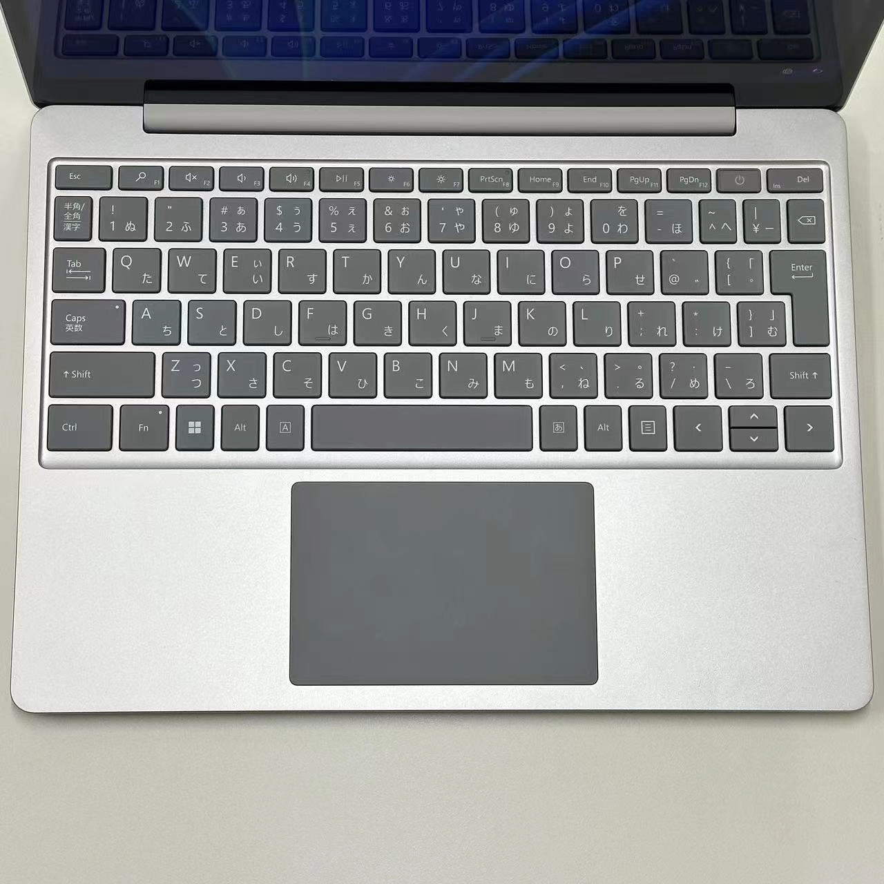 Surface Laptop Go 2 11th i5-1135G7 8GB 128GB 新品同様 8GB/128GB プラチナ