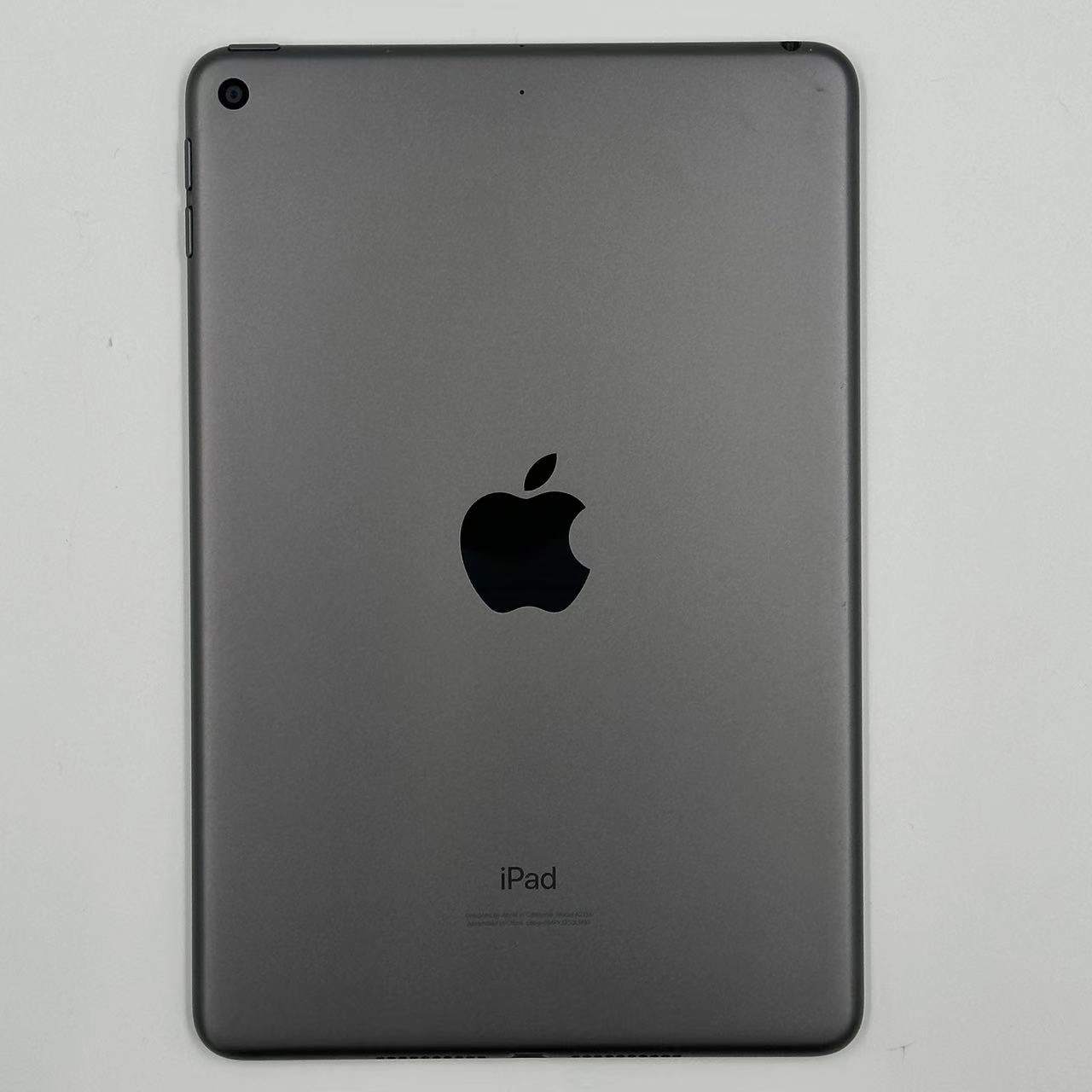 iPad mini 第5世代 海外版Wi-Fiモデル 64GB スペースグレイ MUQW2ZP/A 極美品