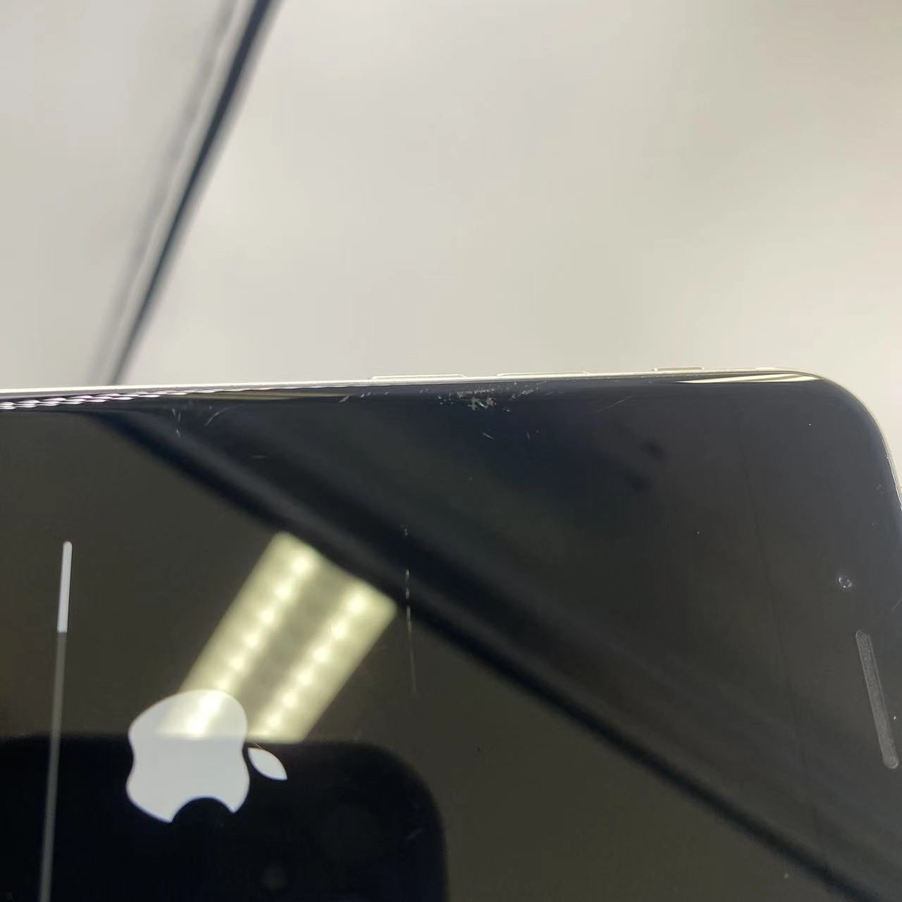 iPhoneSE 第2世代 256GB バッテリー100％ Apple版SIMフリー ホワイト