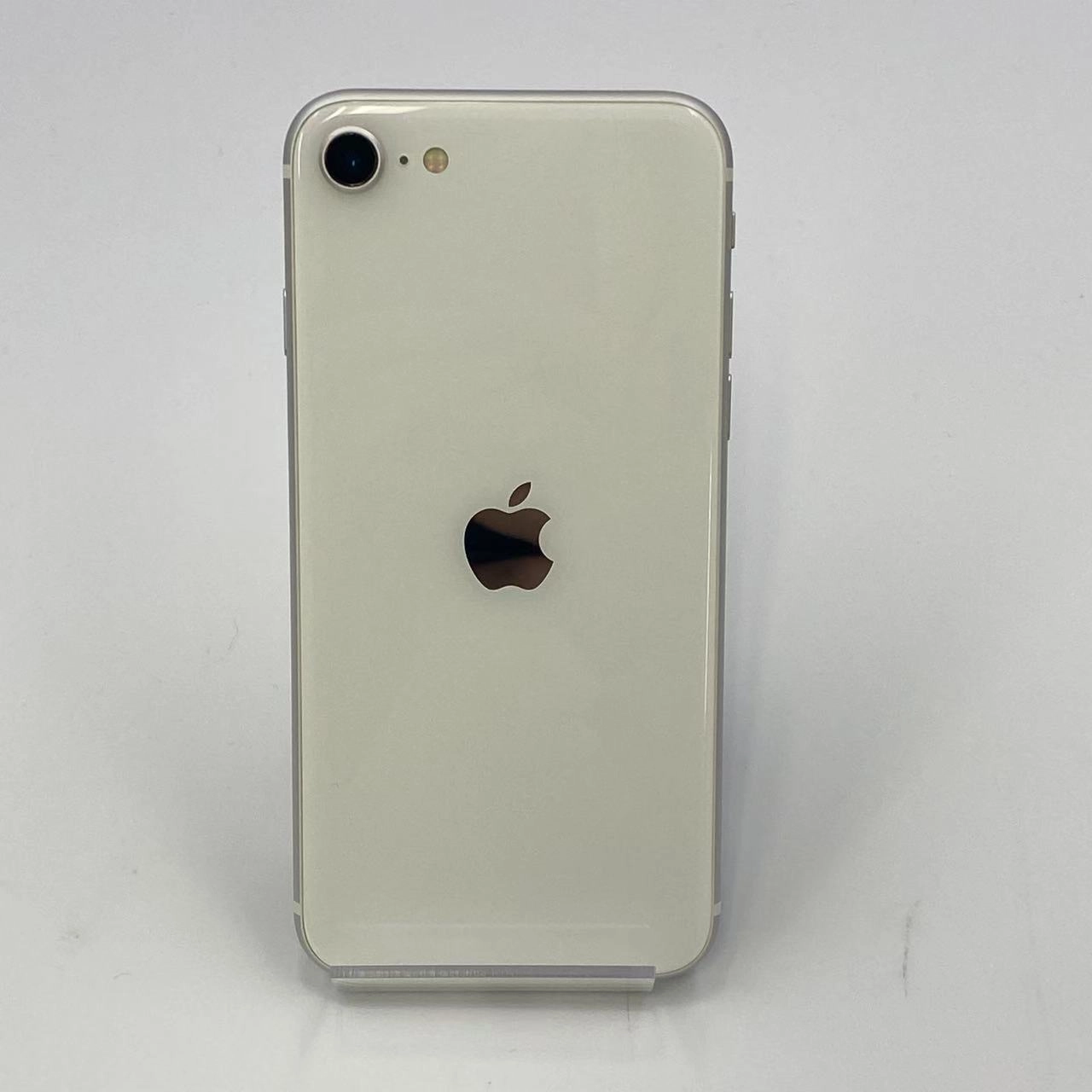 iPhoneSE 第2世代 256GB バッテリー100％ docomo版SIMフリー ホワイト