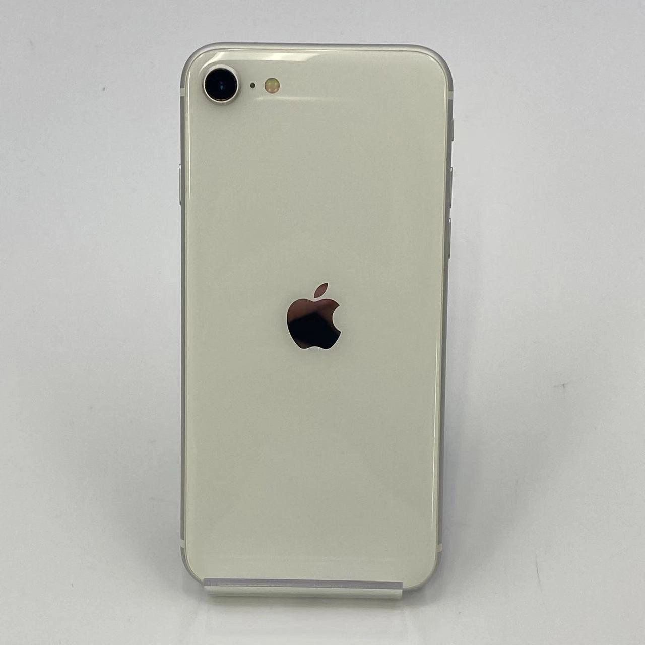 iPhoneSE 第2世代 256GB バッテリー100％ docomo版SIMフリー ホワイト