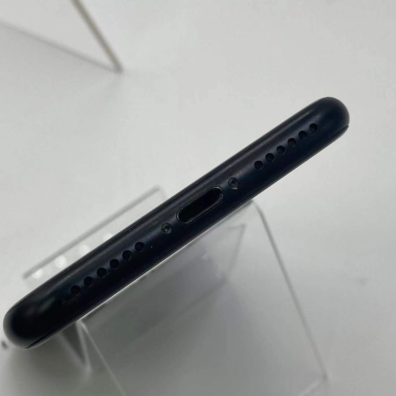 iPhoneSE 第2世代 256GB MXVT2J/A Apple版SIMフリー ブラック