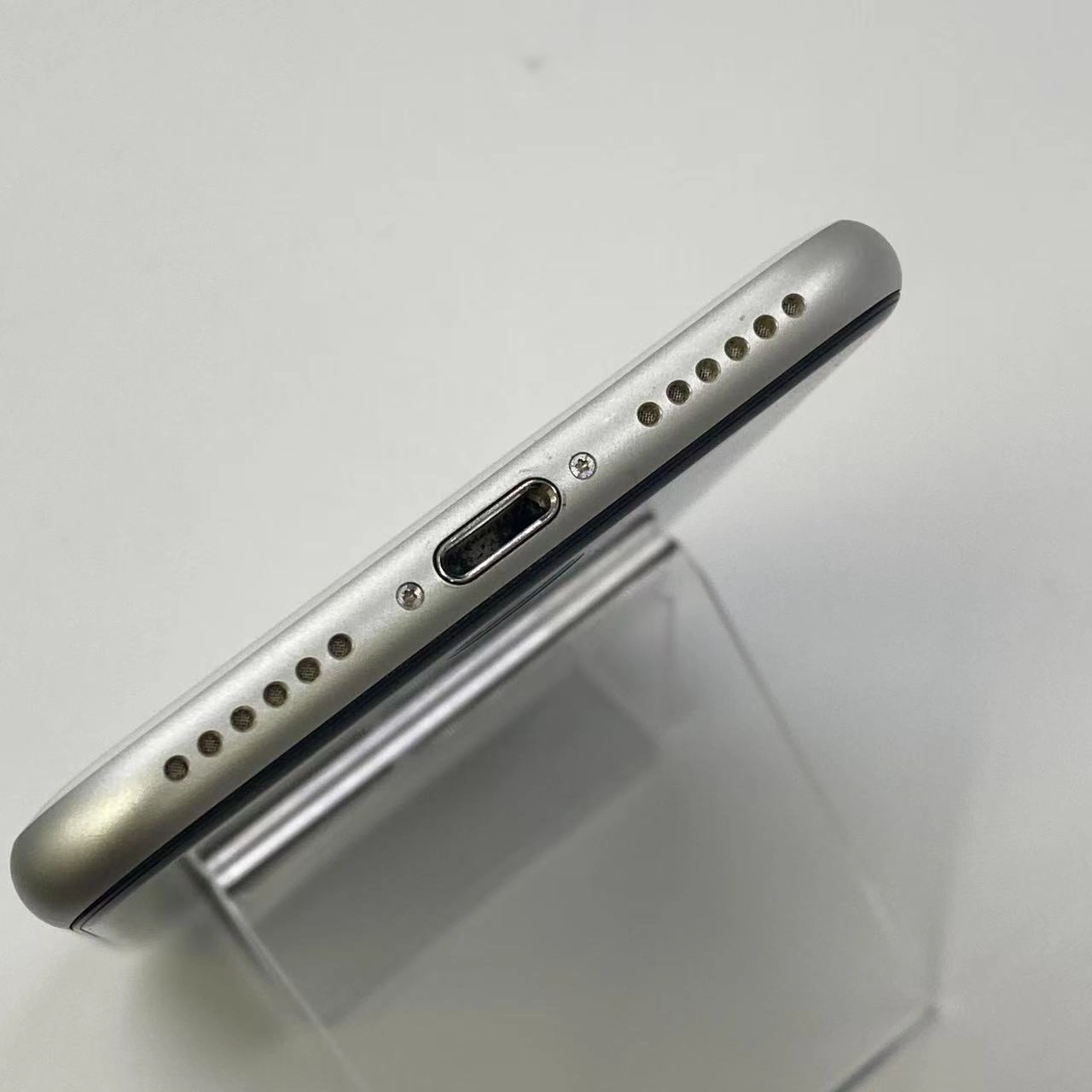 iPhoneSE 第2世代 256GB MXVU2J/A Apple版SIMフリー 極美品 ホワイト