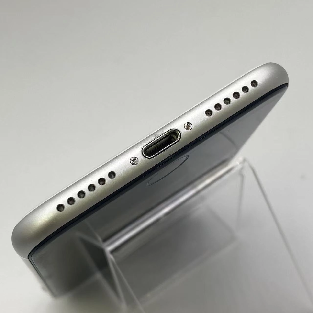 iPhoneSE 第2世代 256GB MXVU2J/A Apple版SIMフリー 美品 ホワイト