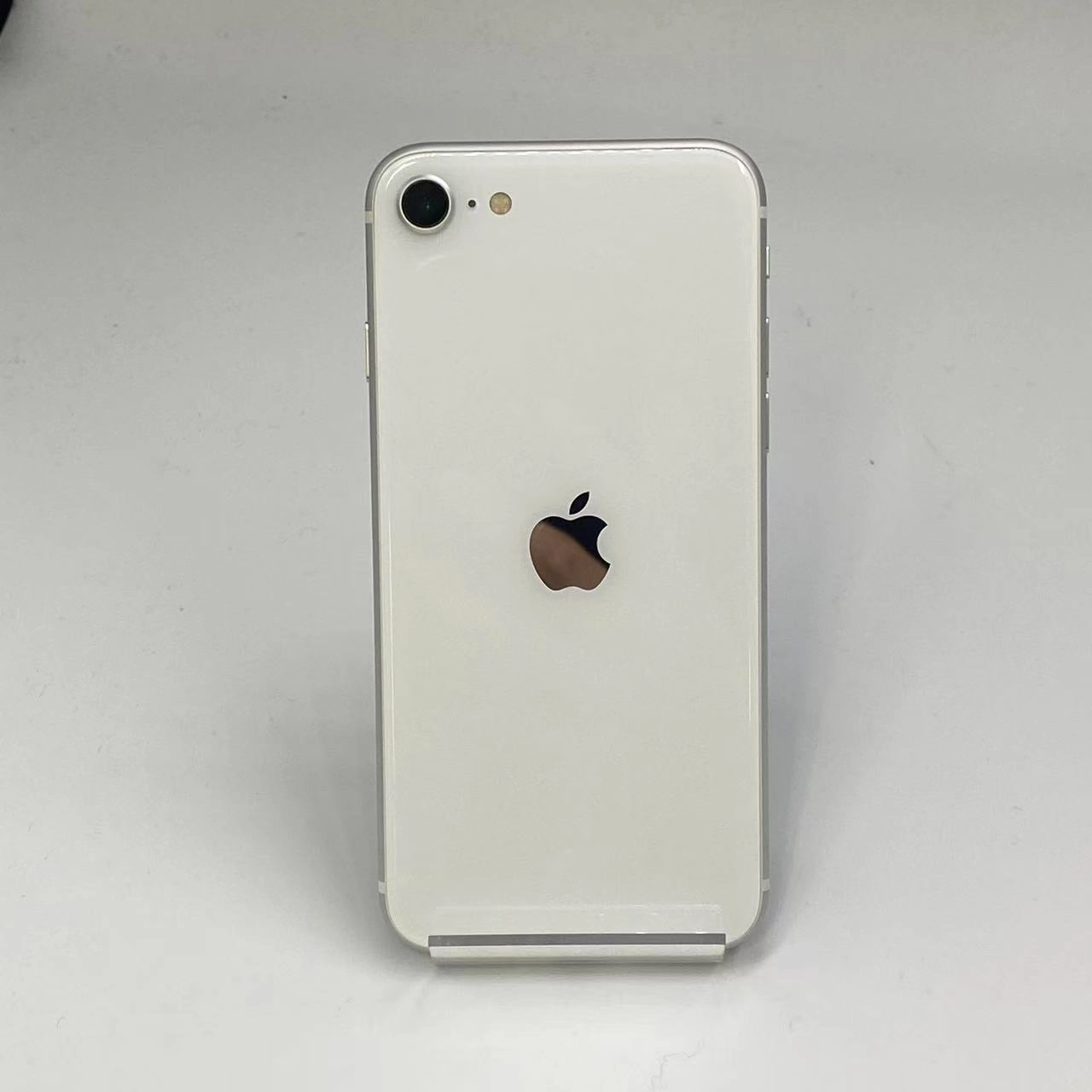 iPhoneSE 第2世代 256GB MXVU2J/A AU版SIMフリー 美品 ホワイト au