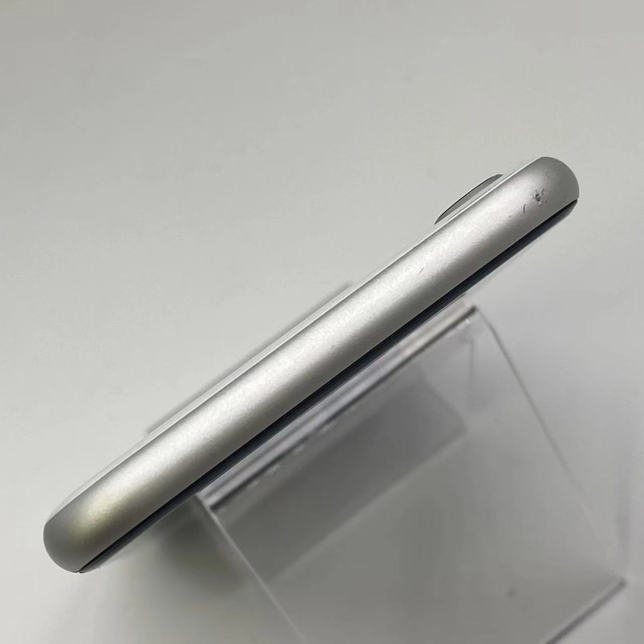 iPhoneSE 第2世代 256GB バッテリー100％ Apple版SIMフリー ホワイト