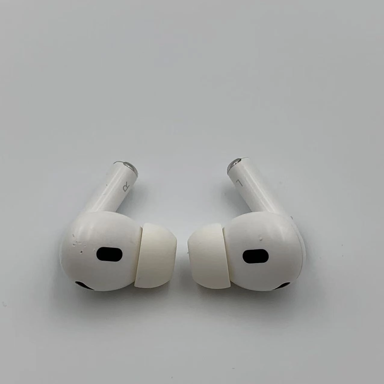 Airpods Pro 第2世代 ー ホワイト MQD83J/A