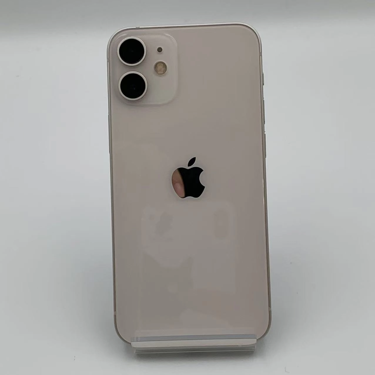 iPhone12 mini 256GB MGDT3J/A  docomo版SIMフリー　ジャンク品 ホワイト