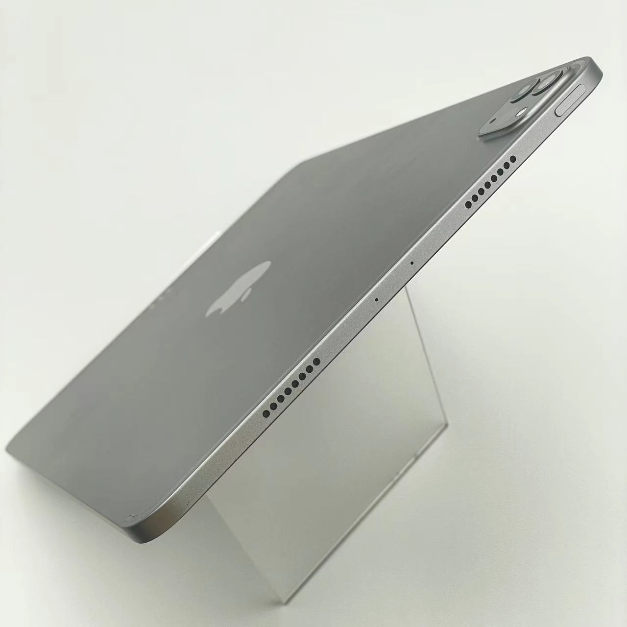 iPad Pro 11インチ 第4世代 Wi-Fiモデル 256GB MNXF3J/A 美品