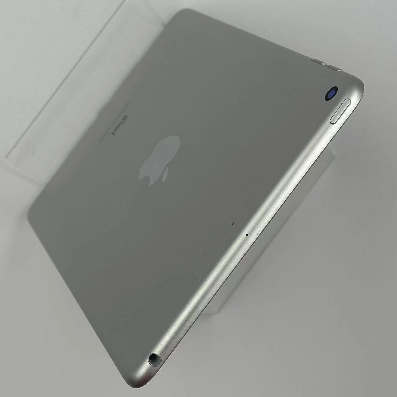 iPad mini 第5世代 海外版Wi-Fiモデル 64GB MUQX2ZP/A 美品 シルバー