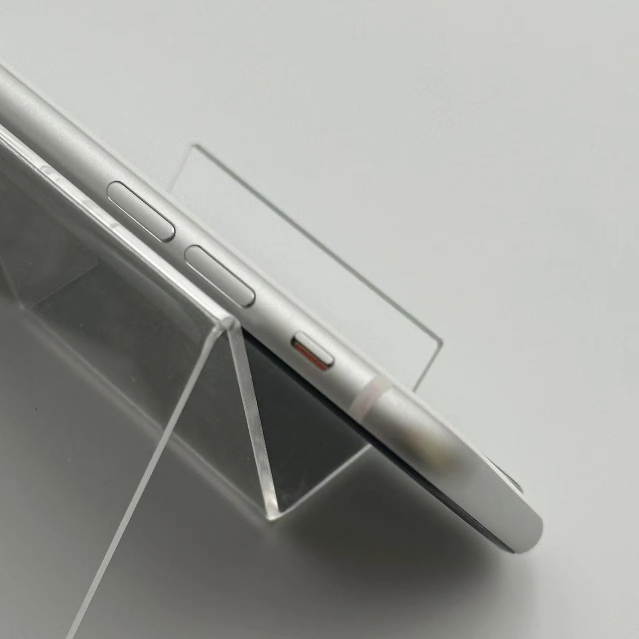 iPhoneSE 第2世代 256GB MXVU2J/A Apple版SIMフリー 美品 ホワイト