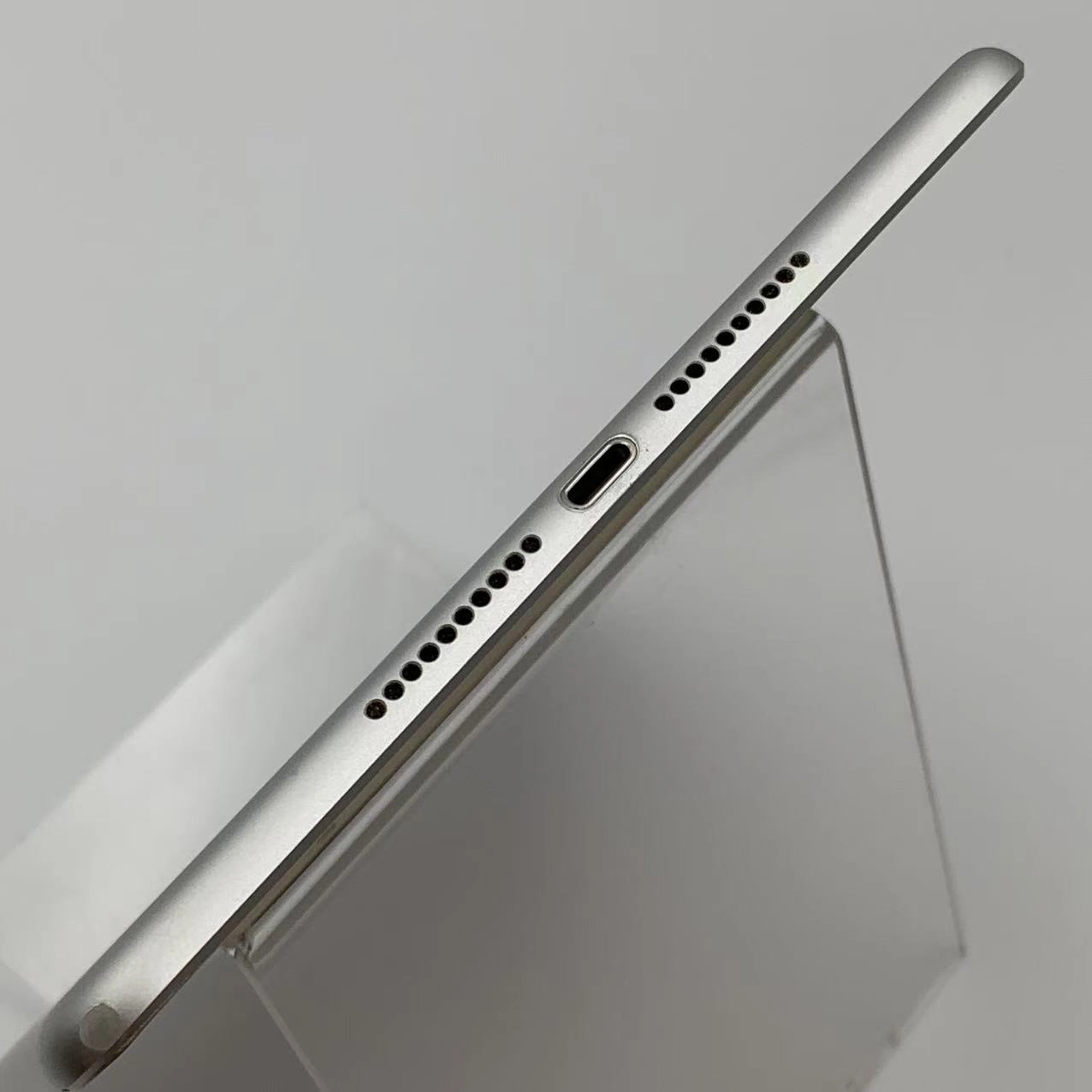 iPad mini 第5世代 Wi-Fiモデル 64GB  MUQX2ZP/A シルバー