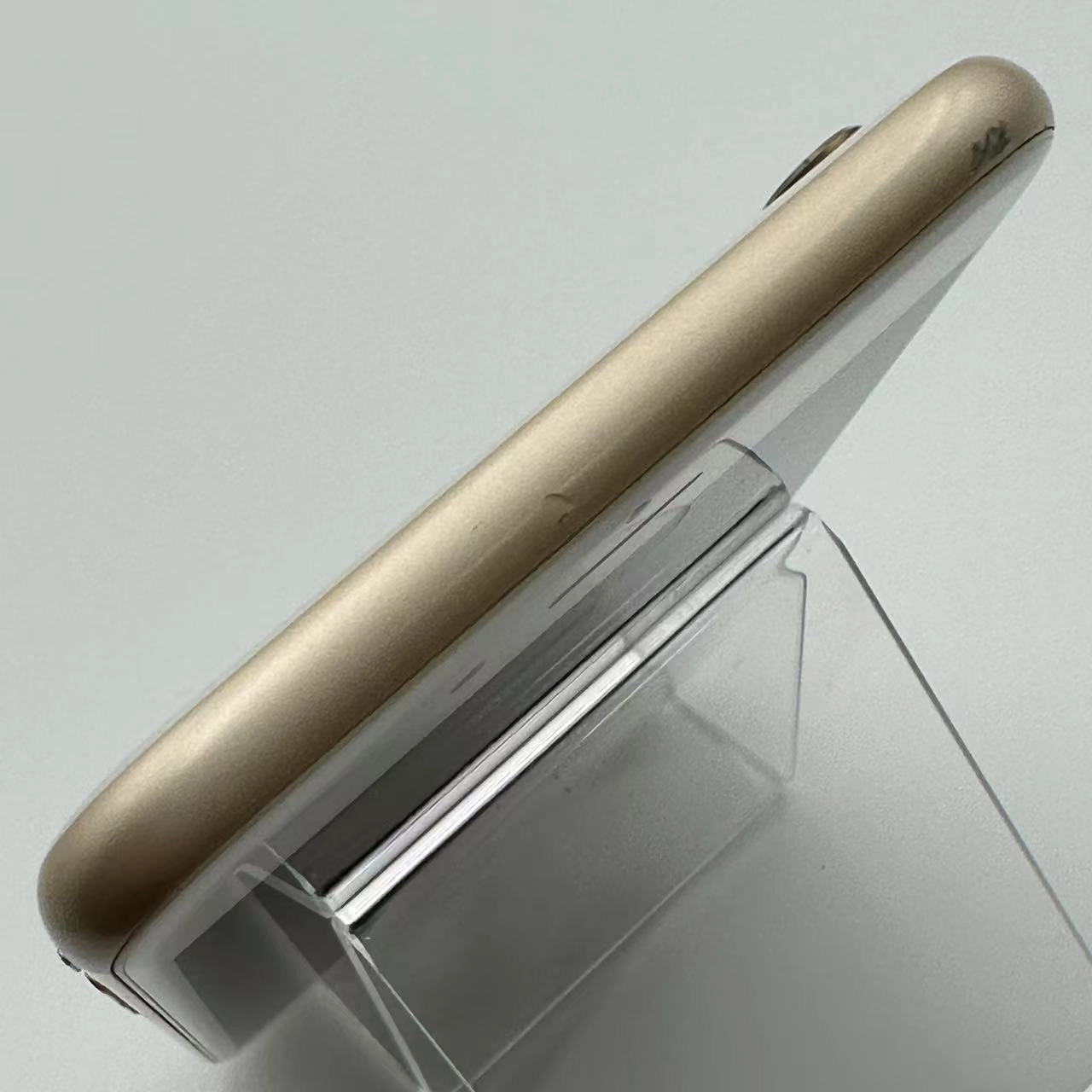 iPhone6s 64GB MKQQ2J/A au版SIMフリー ゴ-ルド