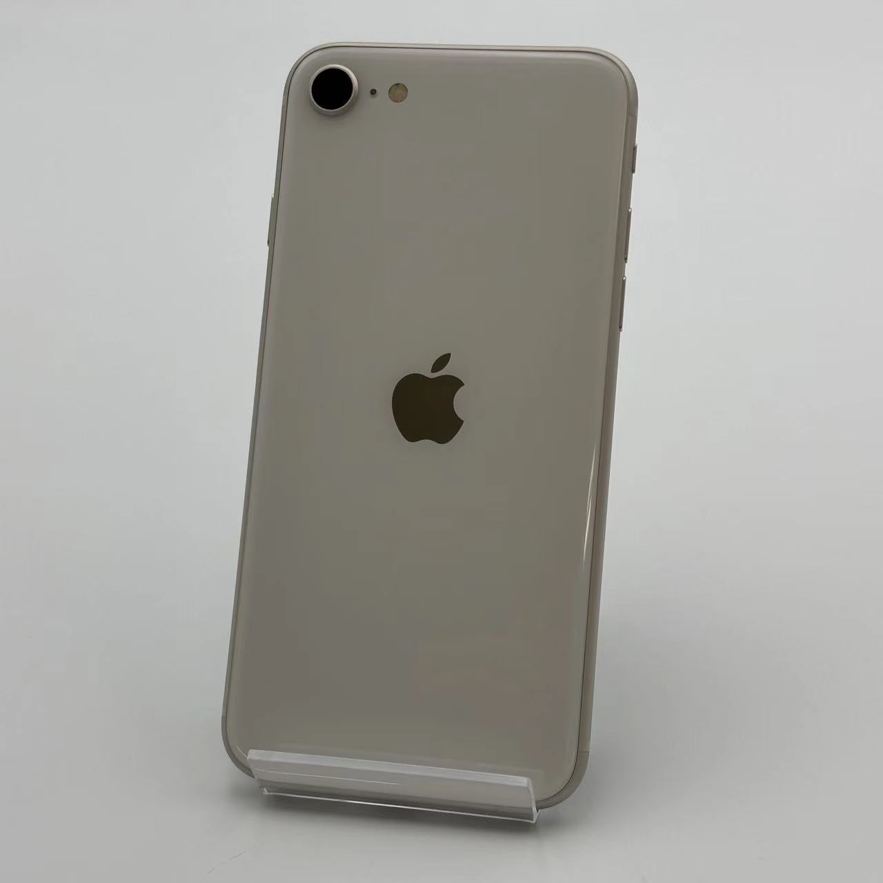 iPhoneSE 第3世代 64GB MMYD3J/A docomo版SIMフリー 極美品