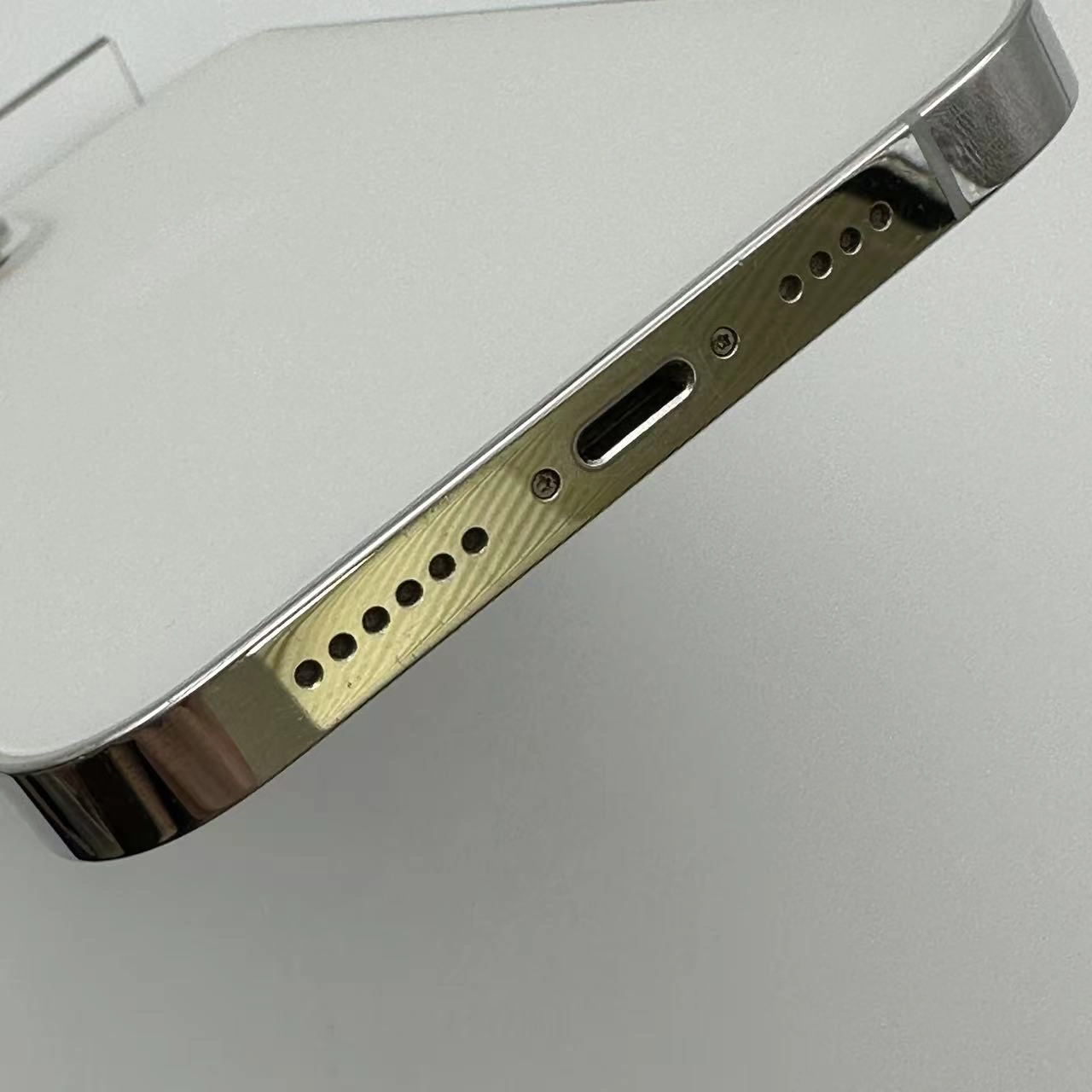 iPhone12 Pro Max 512GB MGD43J/A docomo版SIMフリー 美品 シルバー