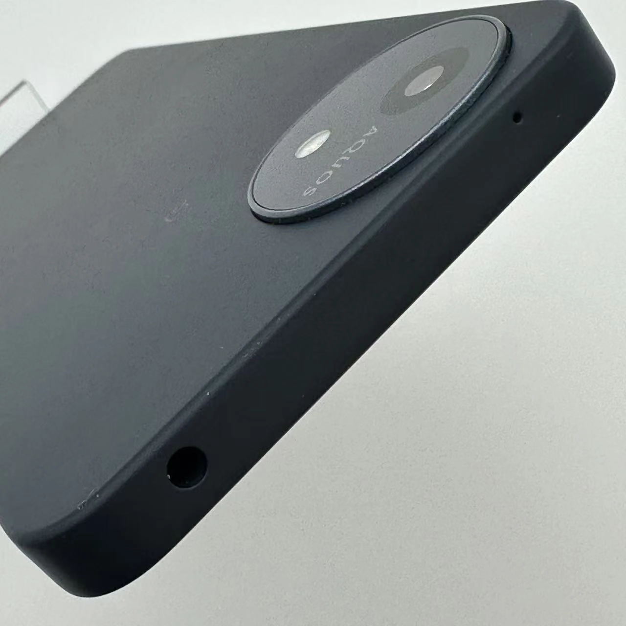 AQUOS wish4 64GB SH-52E docomo版SIMフリー 新品未使用 4GB/64GB ブラック