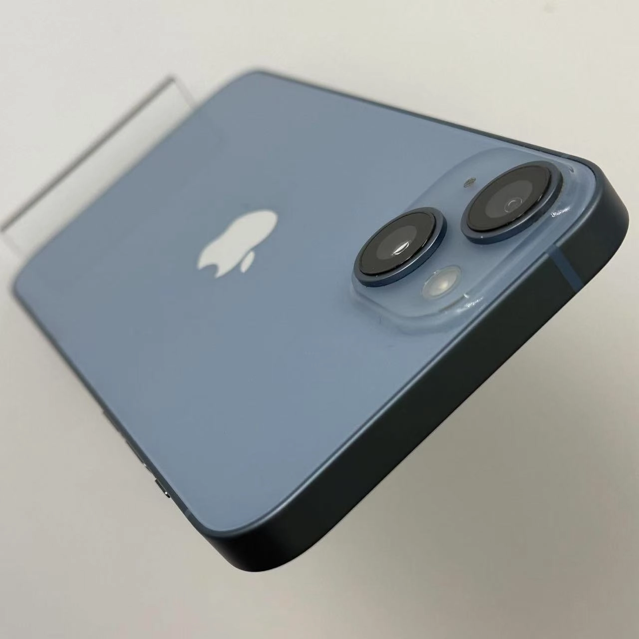 iPhone14 128GB MPVJ3J/A docomo版SIMフリー 極美品