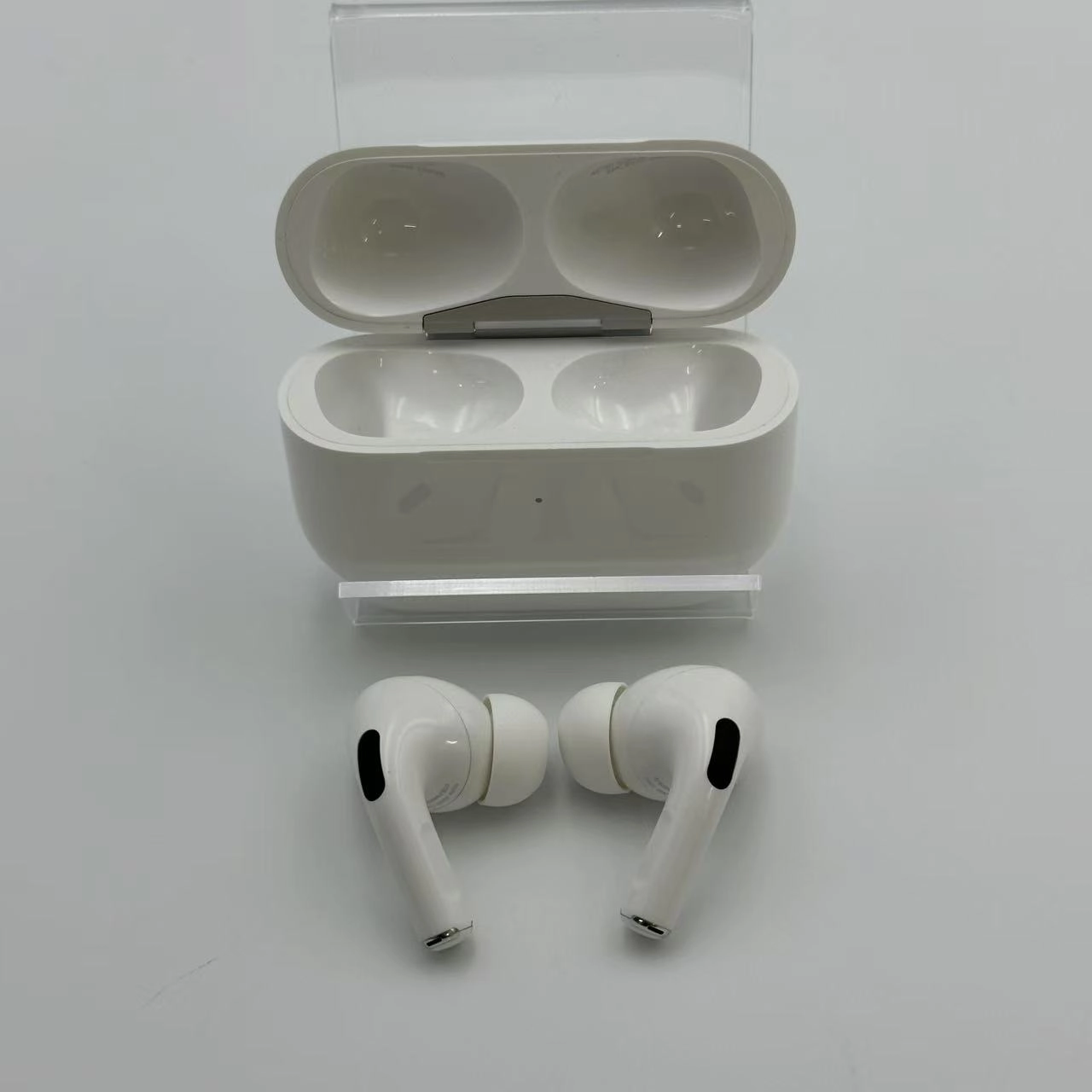 Airpods Pro 第2世代 ー ホワイト MQD83J/A 美品