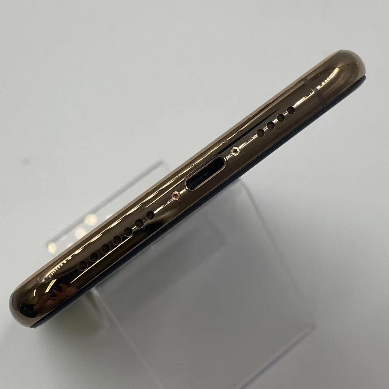 iPhoneXS Max 256GB MT6W2J/A AU版SIMフリー 訳あり品