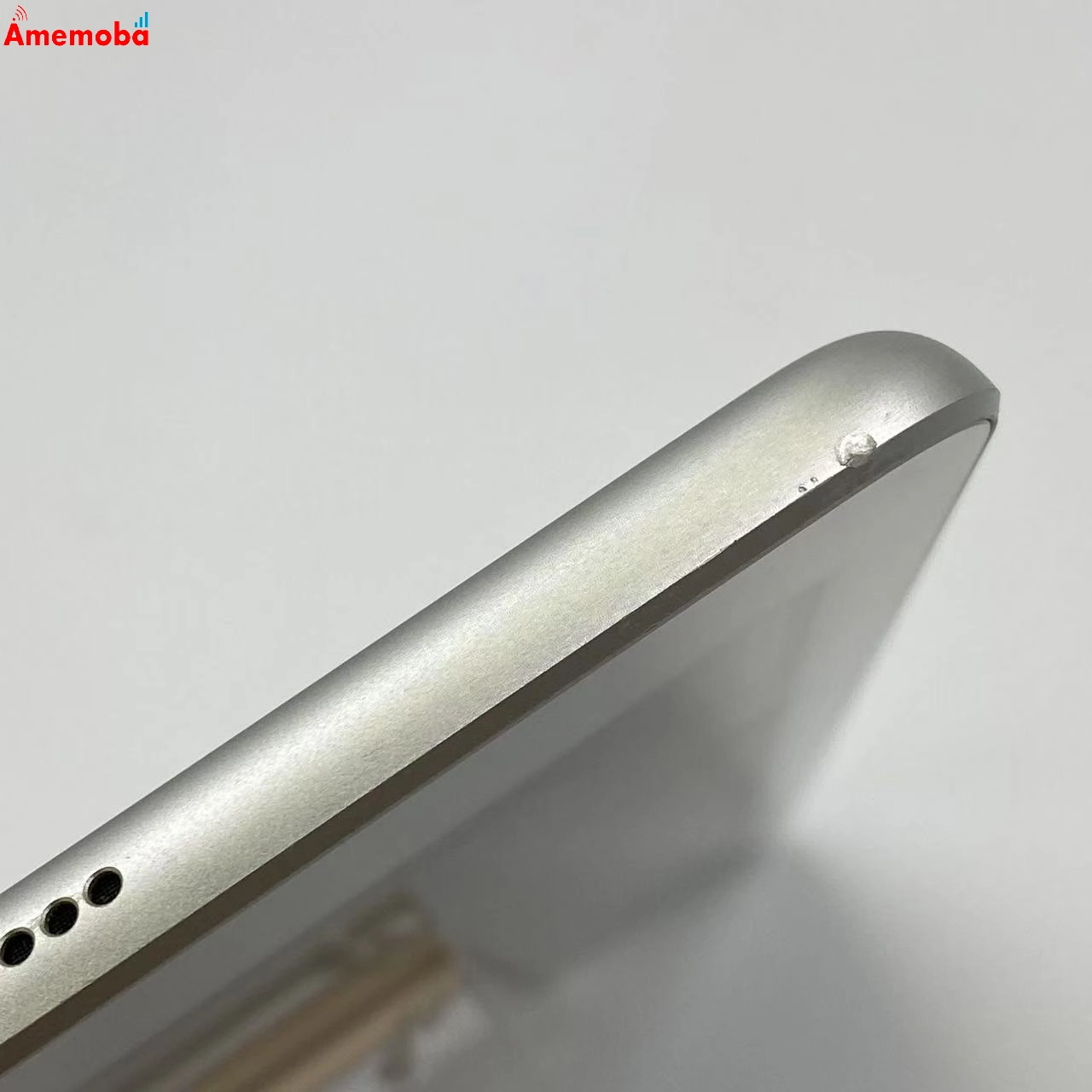 iPad 第5世代 Wi-Fiモデル 32GB MP2G2J/A