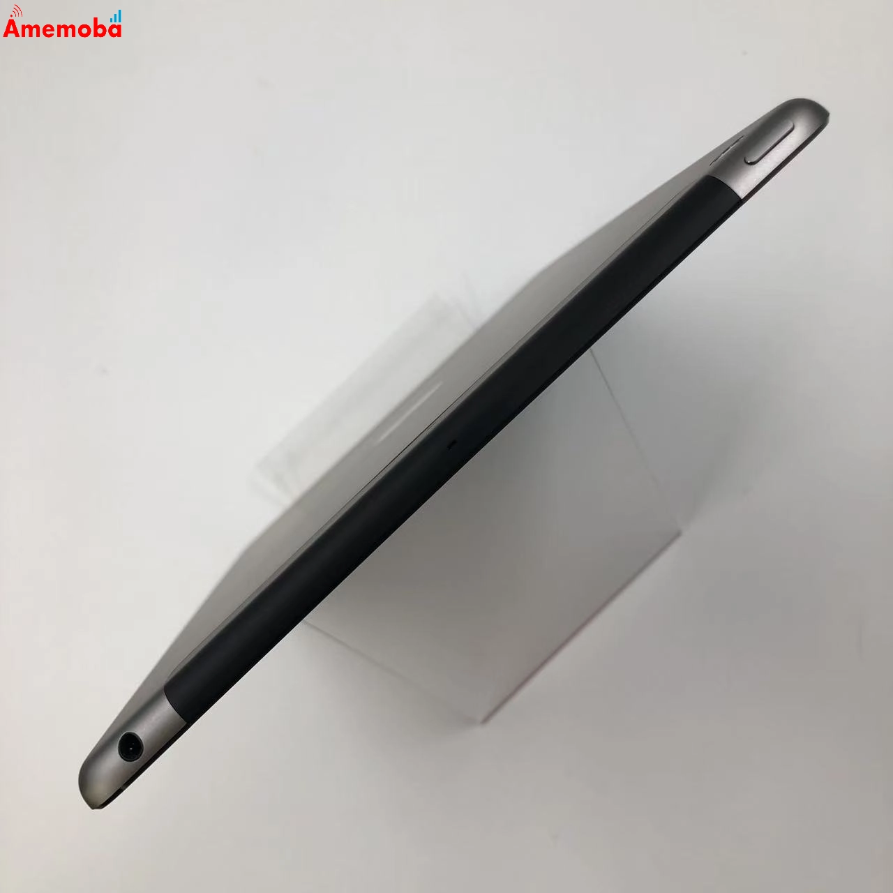 iPad Air 第1世代 32GB MD792J/A docomo版 スペースグレイ