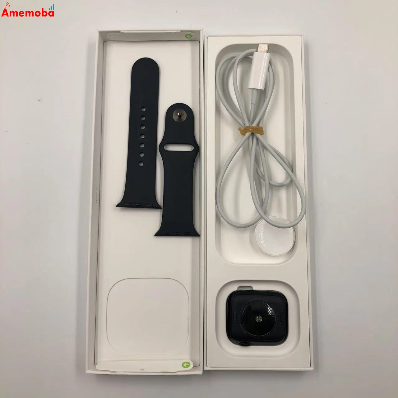 Apple Watch SE 第2世代 40mm GPSモデル 32GB ミッドナイト MR9X3J/A 極美品