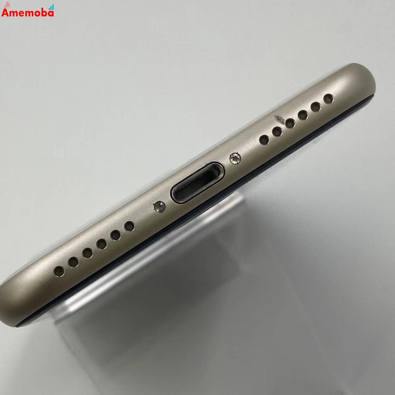 iPhoneSE 第3世代 128GB MMYG3J/A docomo版SIMフリー