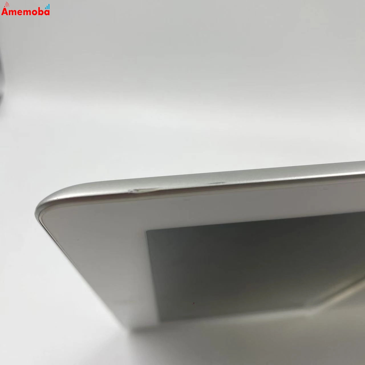 iPad 第2世代 Wi-Fiモデル 16GB MC979J/A