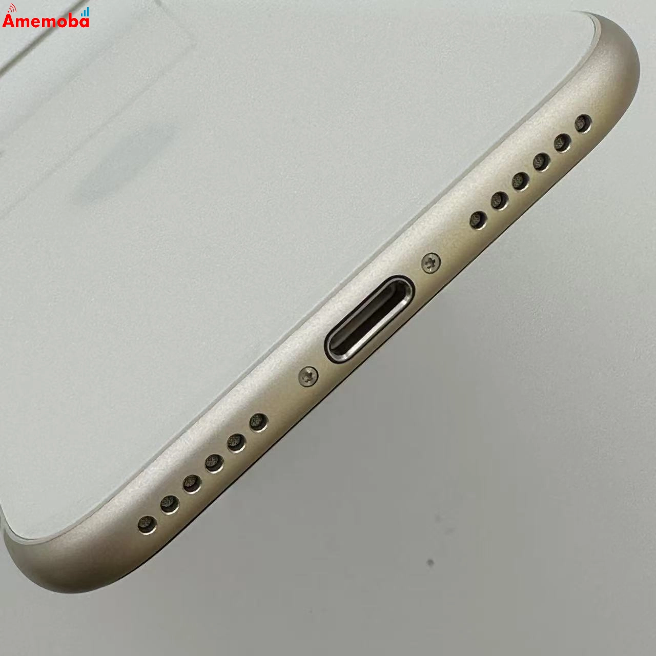 iPhoneSE 第3世代 256GB NMYK3J/A SoftBank版SIMフリー 極美品