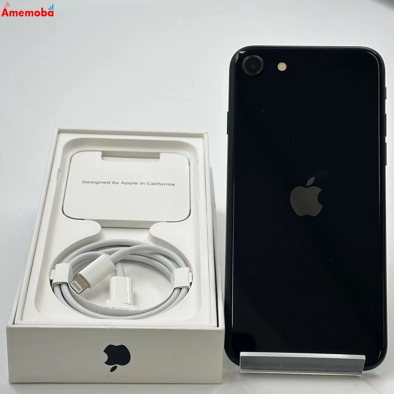 希少品、終売小型モデル iPhoneSE 第3世代 64GB MMYC3J/A docomo版SIMフリー