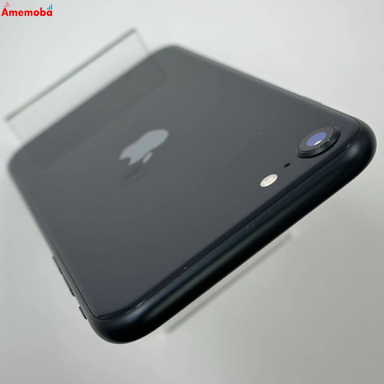 希少品、終売小型モデル iPhoneSE 第3世代 64GB MMYC3J/A docomo版SIMフリー