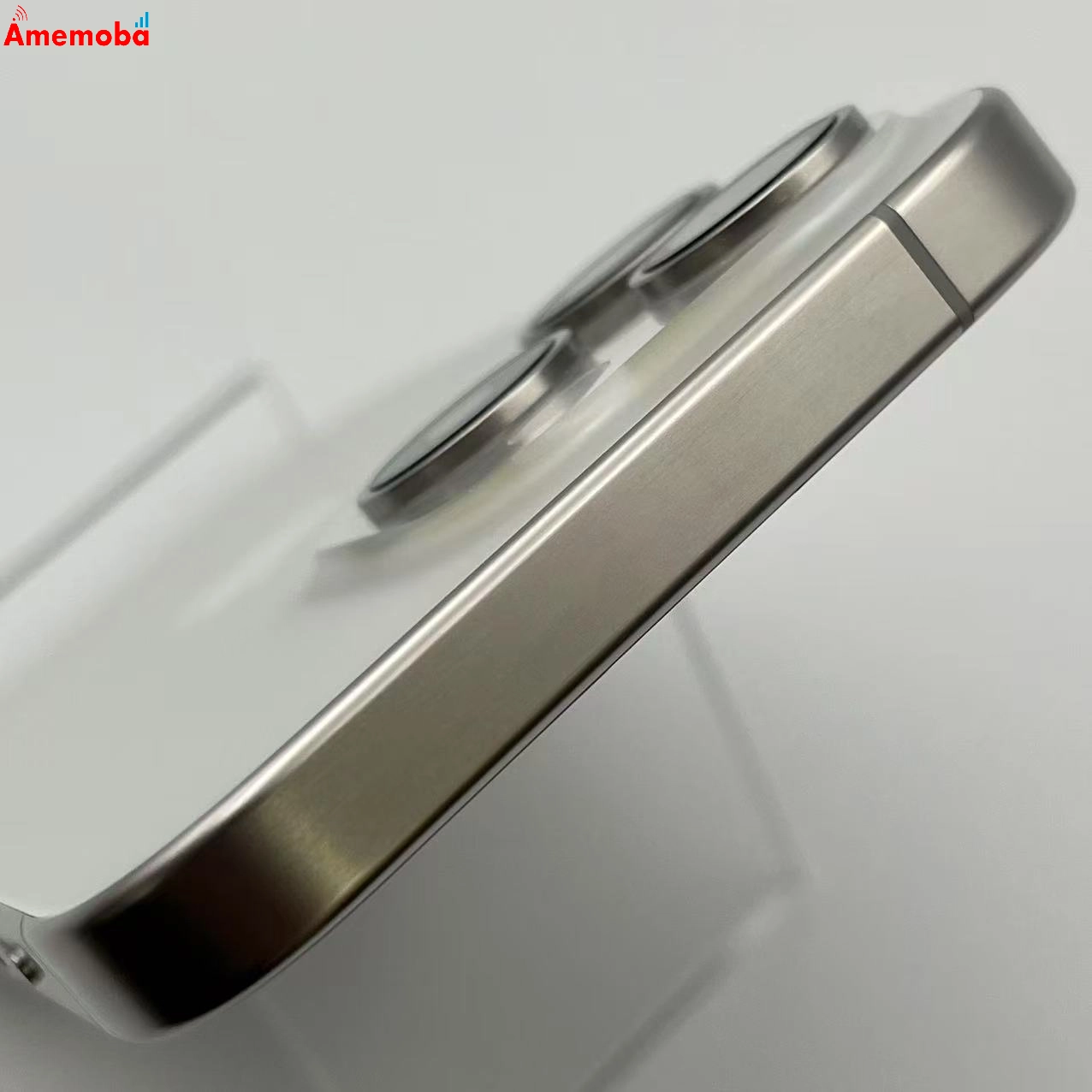 iPhone15 Pro 256GB MTUD3J/A docomo版SIMフリー 極美品 ホワイトチタニウム