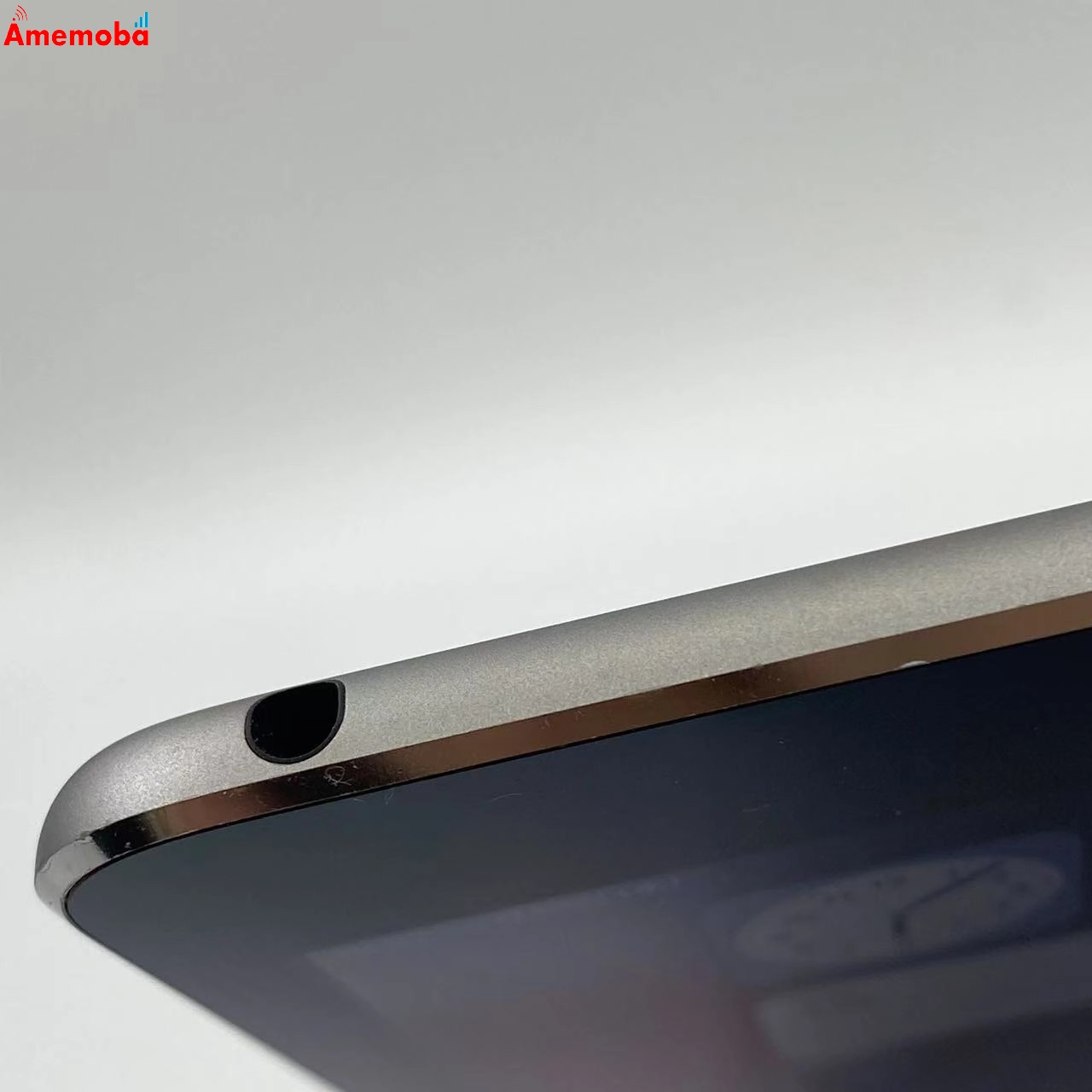 iPad mini 第4世代 Wi-Fiモデル 64GB MK9G2J/A スペースグレイ